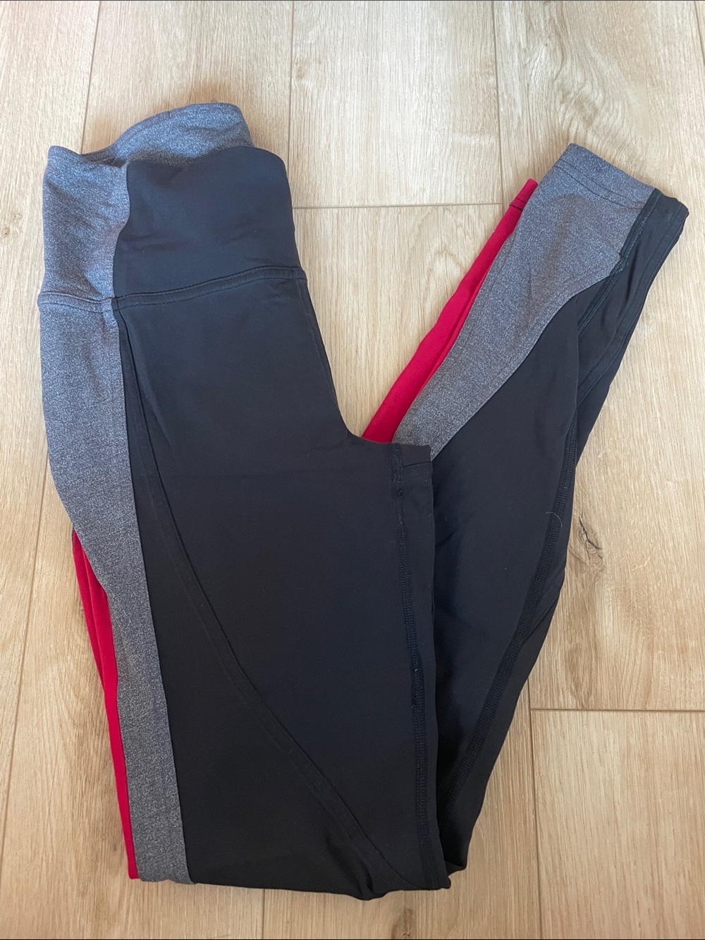 Lululemon Athletic Leggings in Black, Gray & Red